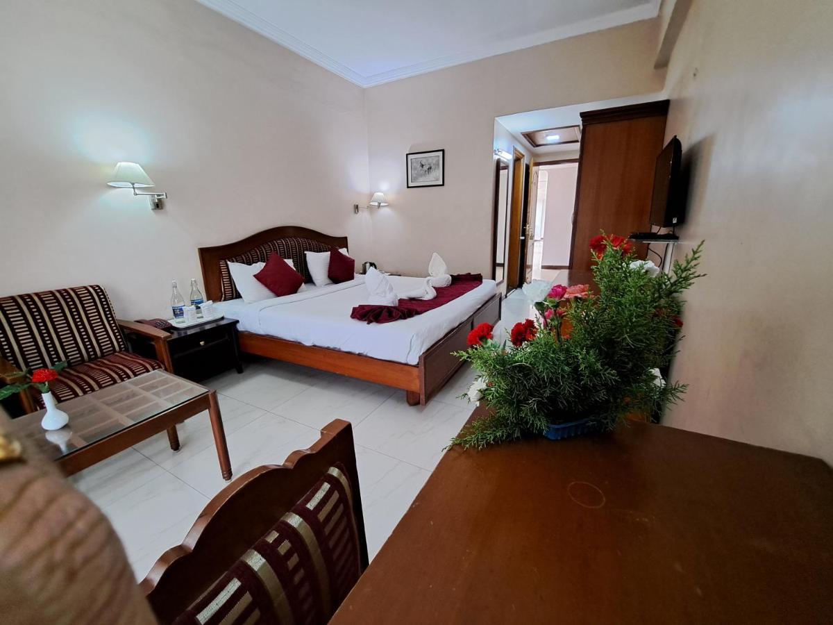 Hotel Preethi Classic Towers Ooty Eksteriør billede