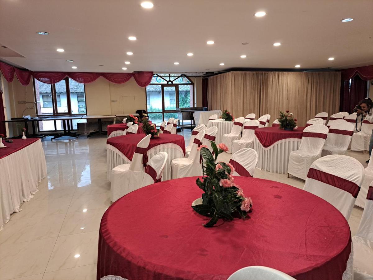 Hotel Preethi Classic Towers Ooty Eksteriør billede