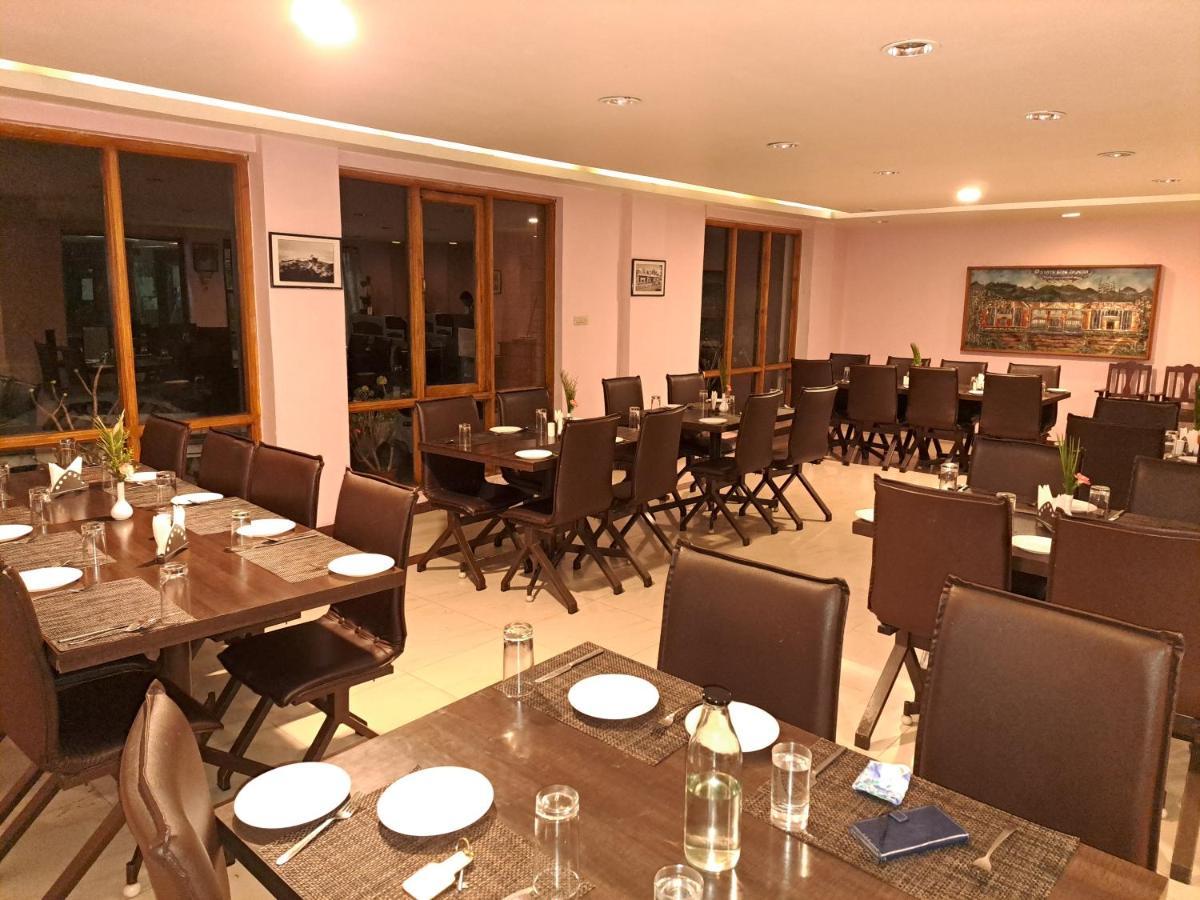 Hotel Preethi Classic Towers Ooty Eksteriør billede