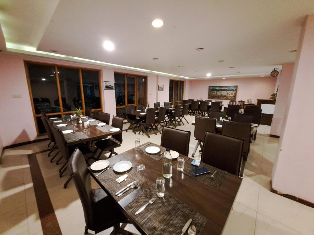 Hotel Preethi Classic Towers Ooty Eksteriør billede