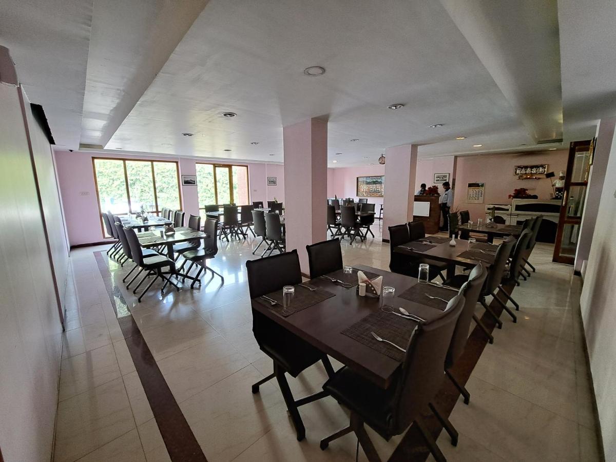 Hotel Preethi Classic Towers Ooty Eksteriør billede